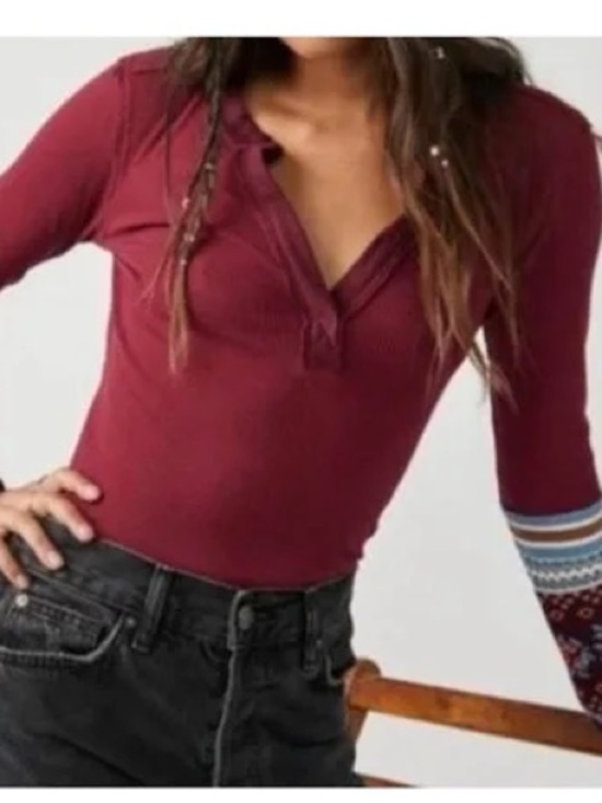 We The People Tops - We The Free Micah Burgundy Top - Size XS